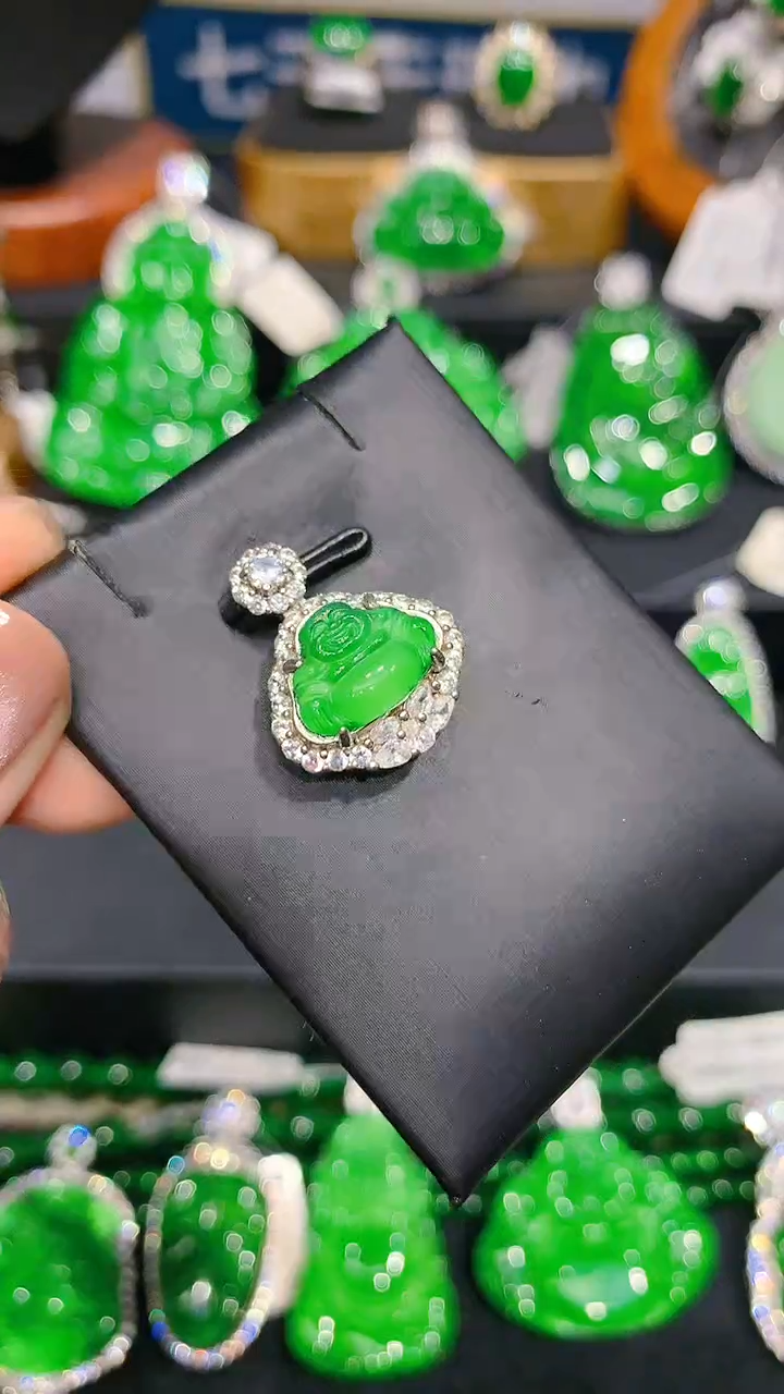 【闪购商品】翡翠颈饰未镶嵌天然A货翡翠