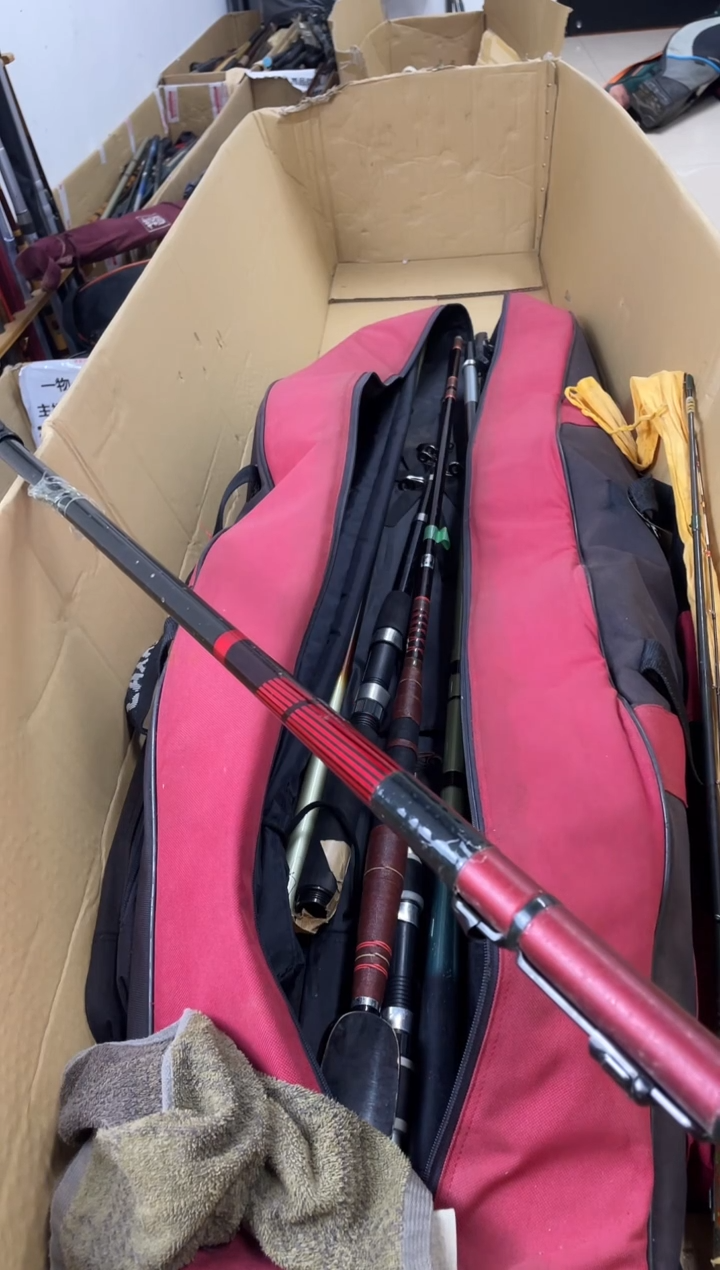 人****e孤品微瑕，实物以直播间为准