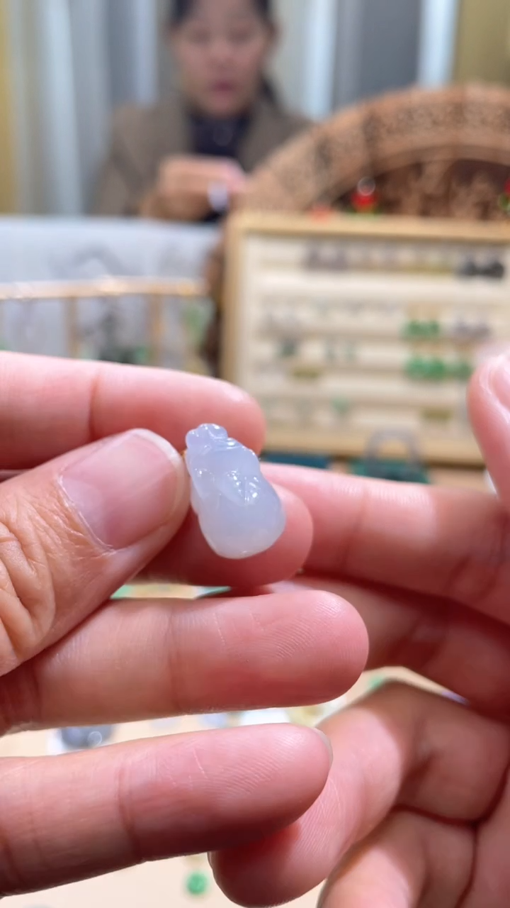 【闪购商品】翡翠颈饰18K金镶嵌貔貅