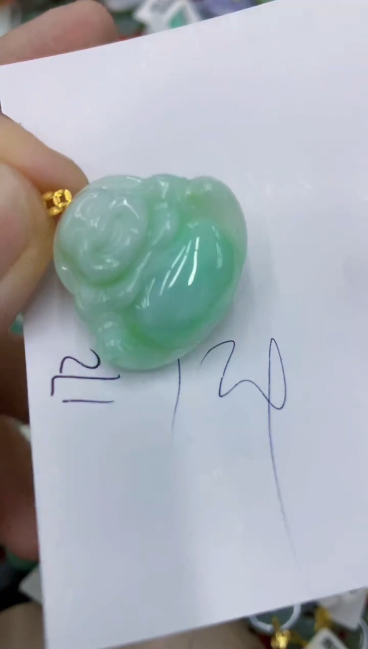 翡翠18K金镶嵌颈饰111111111111