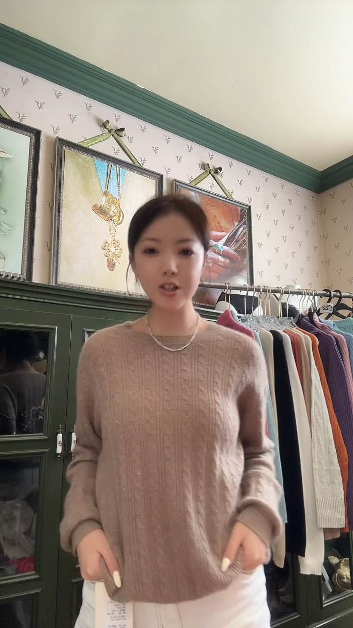 闪星绞花羊毛套头衫咖色