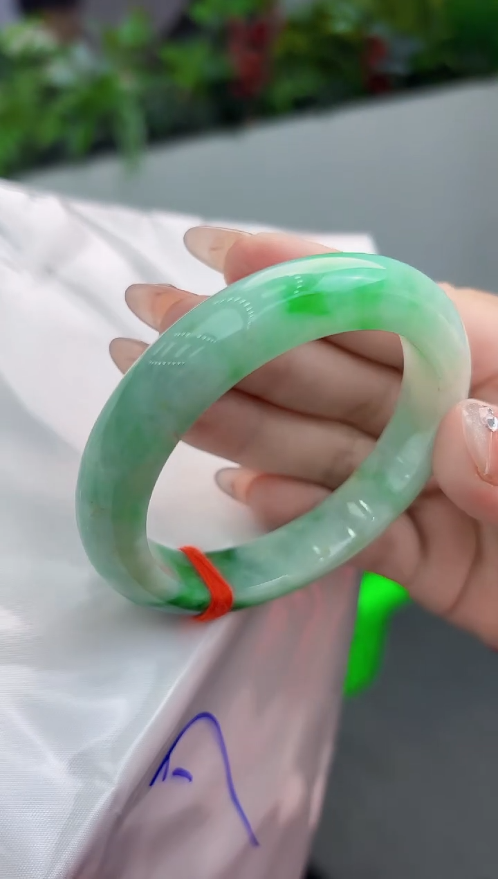 【闪购商品】翡翠手镯未镶嵌翡翠手镯