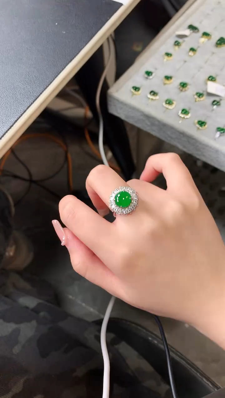 【闪购商品】翡翠戒指银S925镶嵌52141