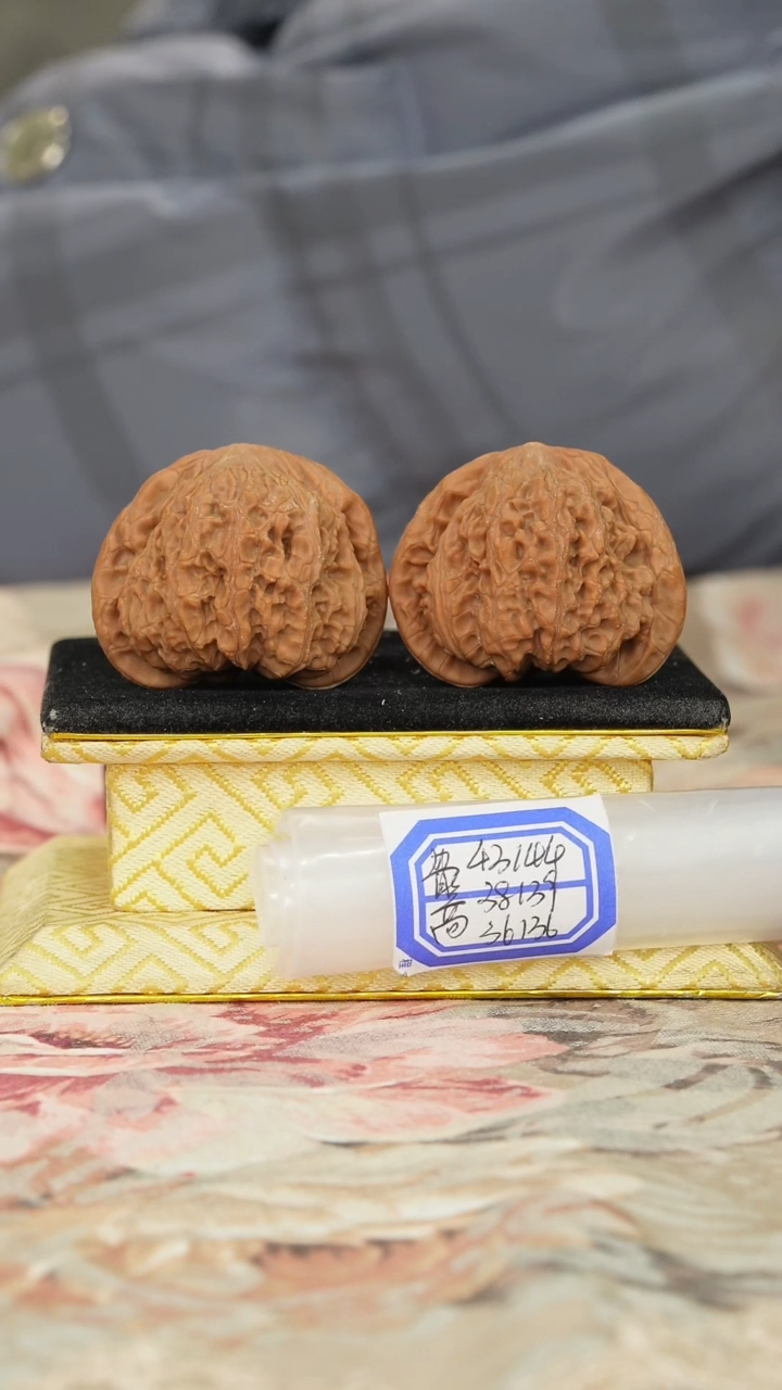 【闪购商品】文玩核桃把件兴隆狮子头