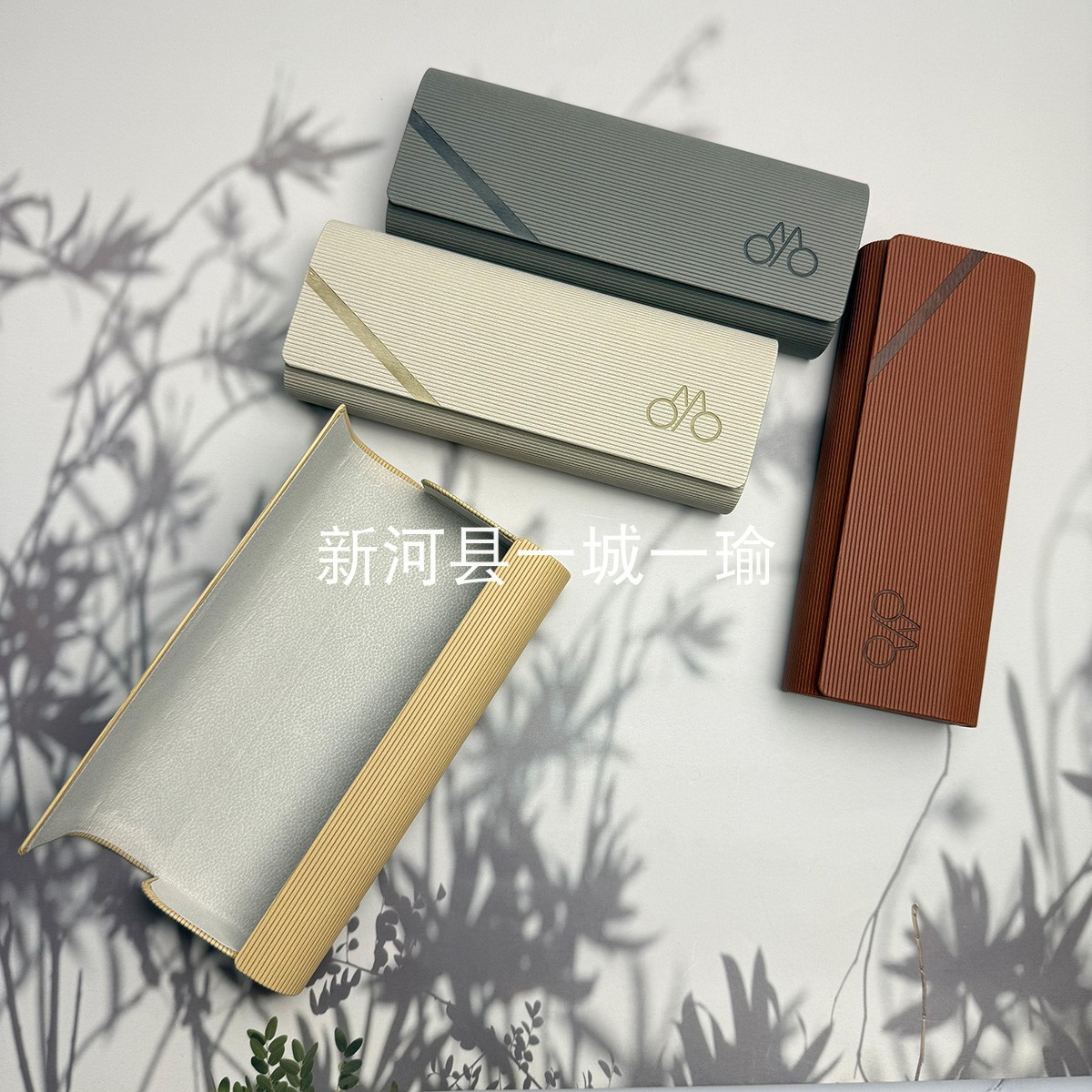 皮质眼镜盒便携抗压近视镜收纳盒高级感简约多色