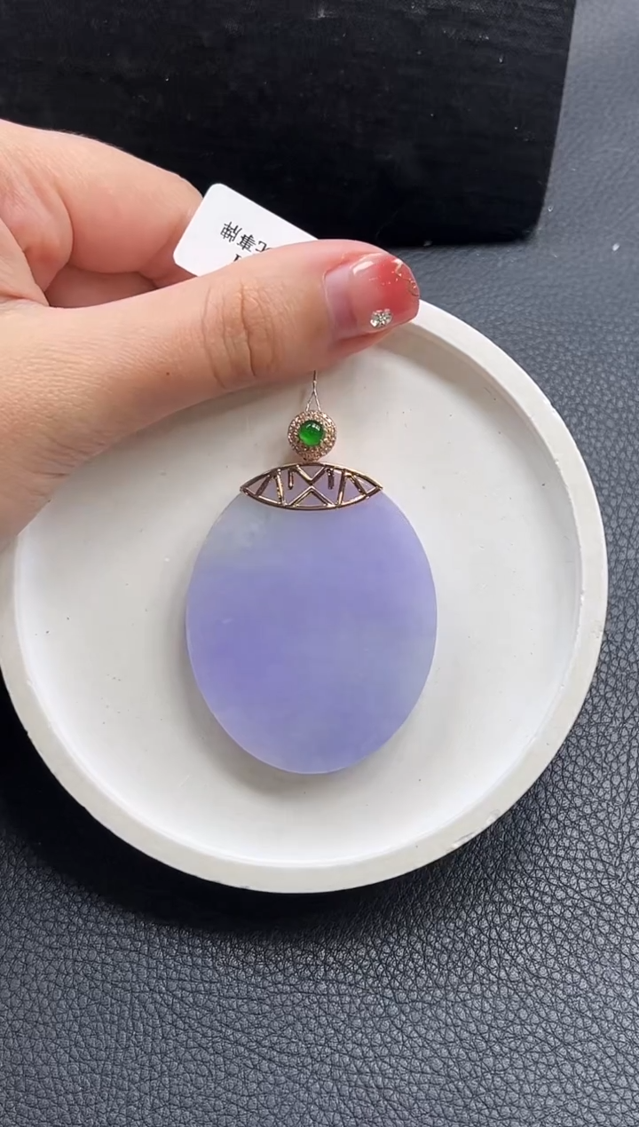 【闪购商品】翡翠颈饰18K金镶嵌无事牌