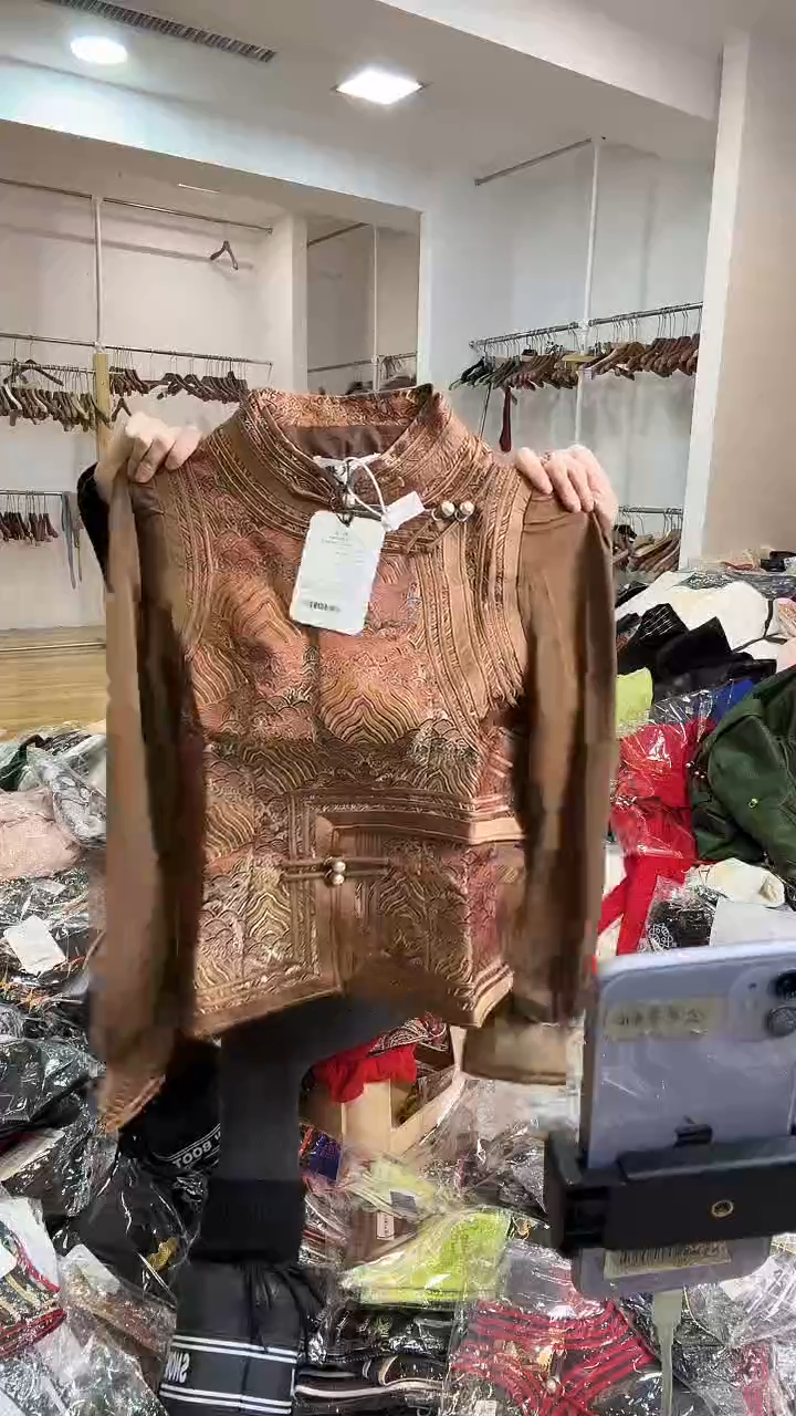 XL码      115-125斤