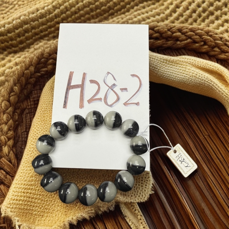 h28-2【臻尚出品】锋哥宠粉王炸款聚宝盆手串-随机发一