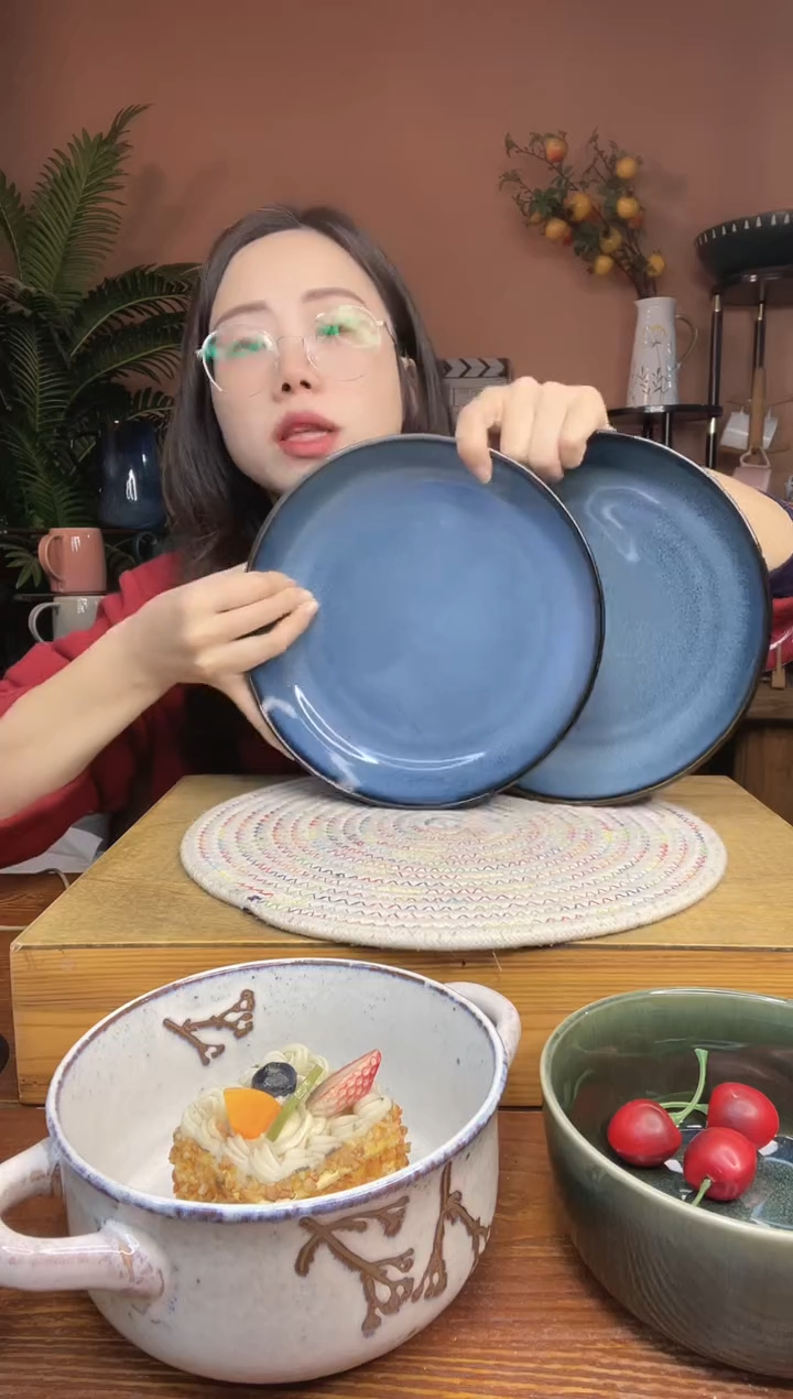 陶瓷9英寸蓝色窑变汤盘  2件  微瑕 