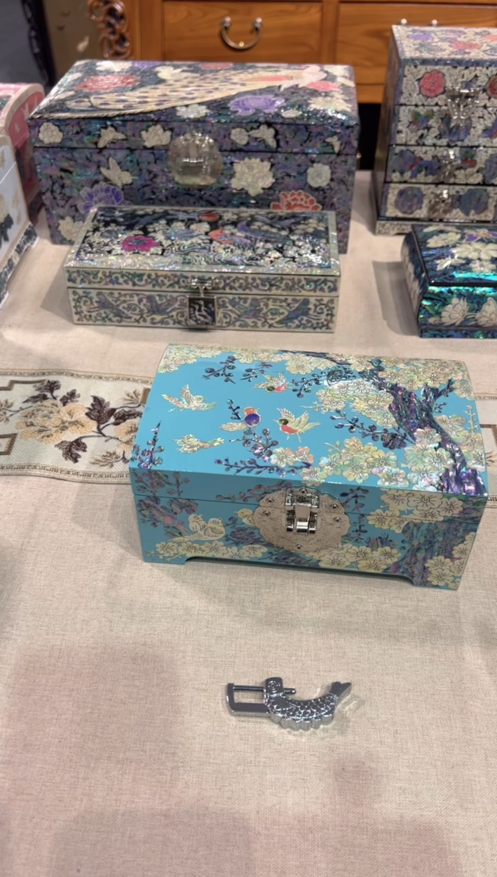 【闪购商品】鱼锁满贝底弘贝雅螺钿漆器文化馆 