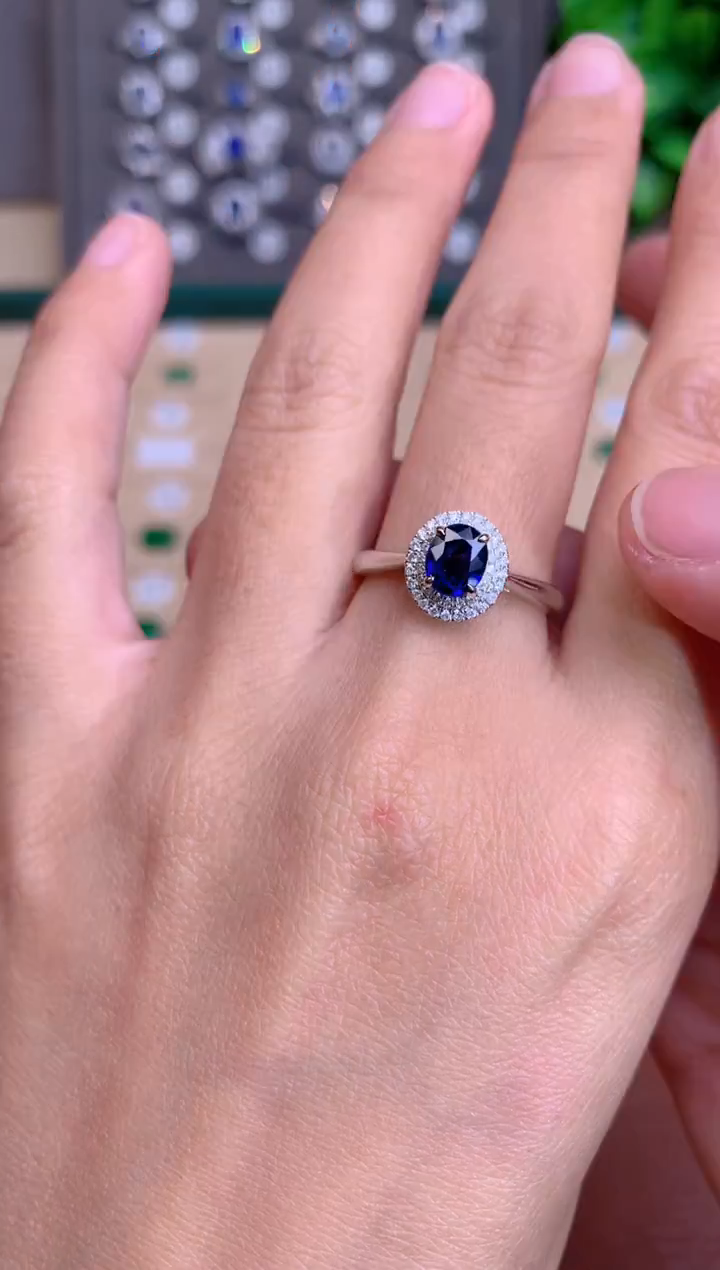 【闪购商品】蓝宝石戒指18K金镶嵌0.8CT