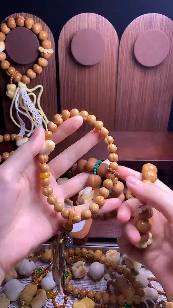 吊坠猴头核桃涵*黄葫芦吊坠差价