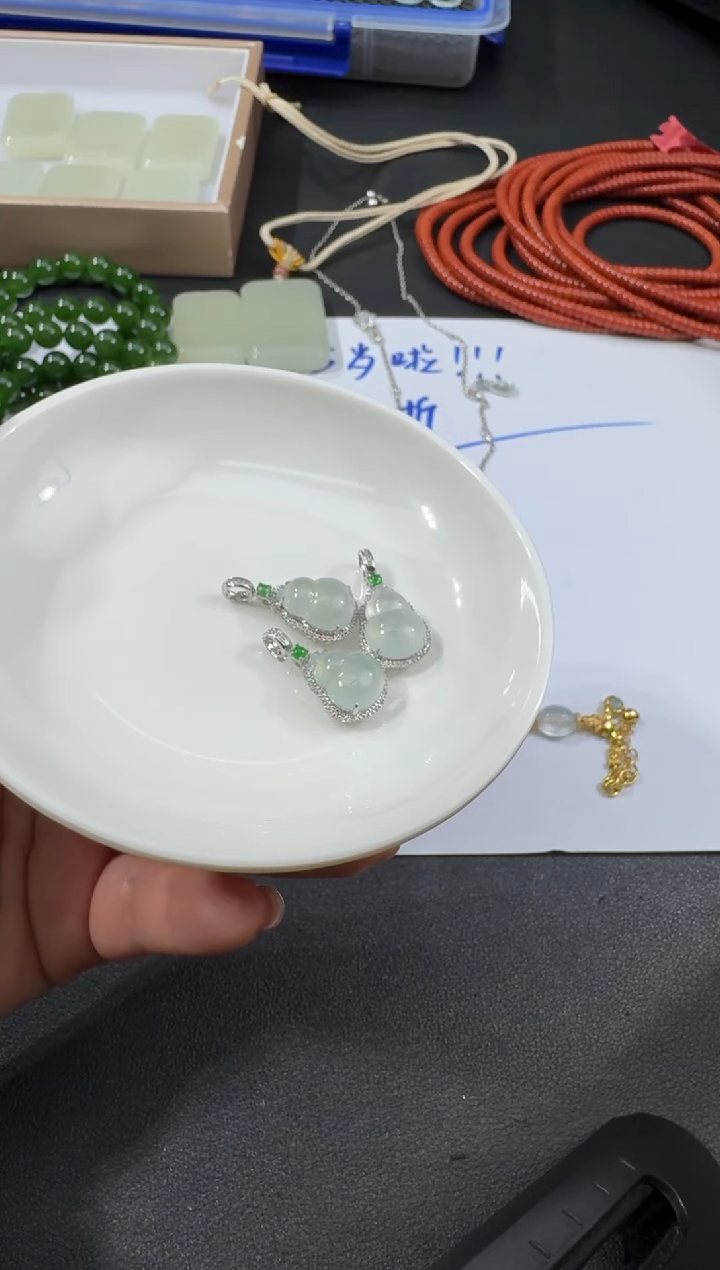 【闪购商品】翡翠颈饰18K金镶嵌S0311-S61-0797多样性一件
