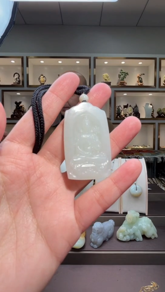 颈饰未镶嵌和田玉苏