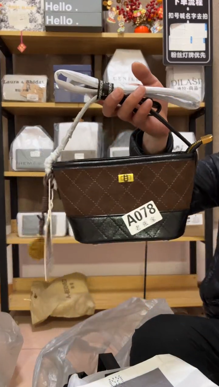 小牛剖层皮革老张家078