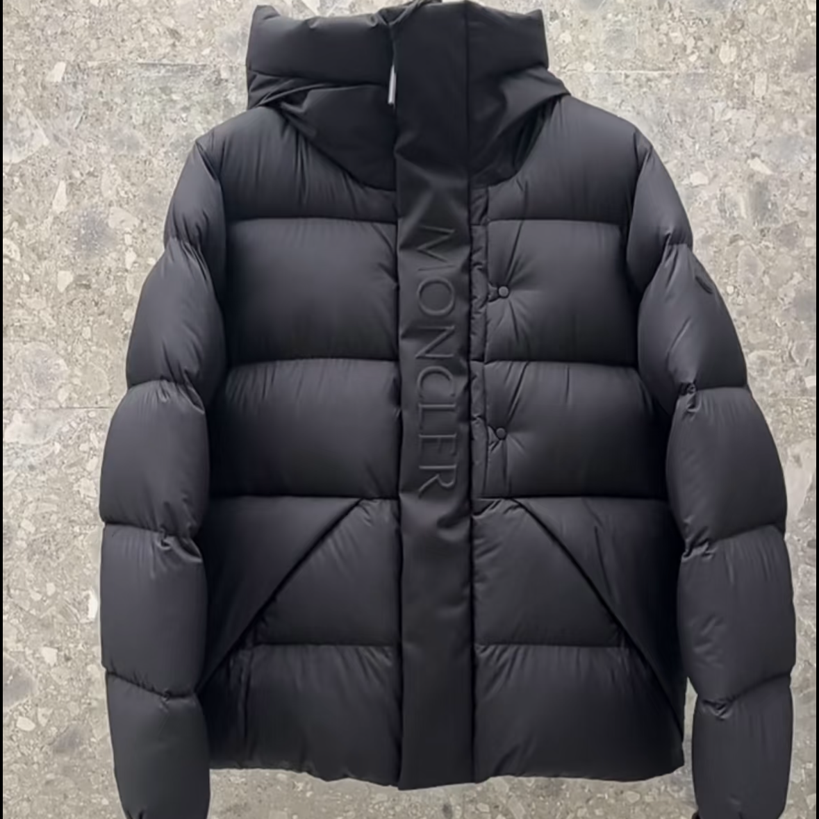 未使用 MONCLER 蒙口 MADERIA 黑武士连帽羽绒服黑色哑光男女同款