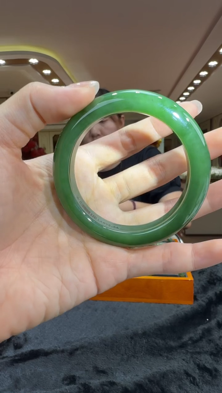 和田玉未镶嵌颈饰手镯56