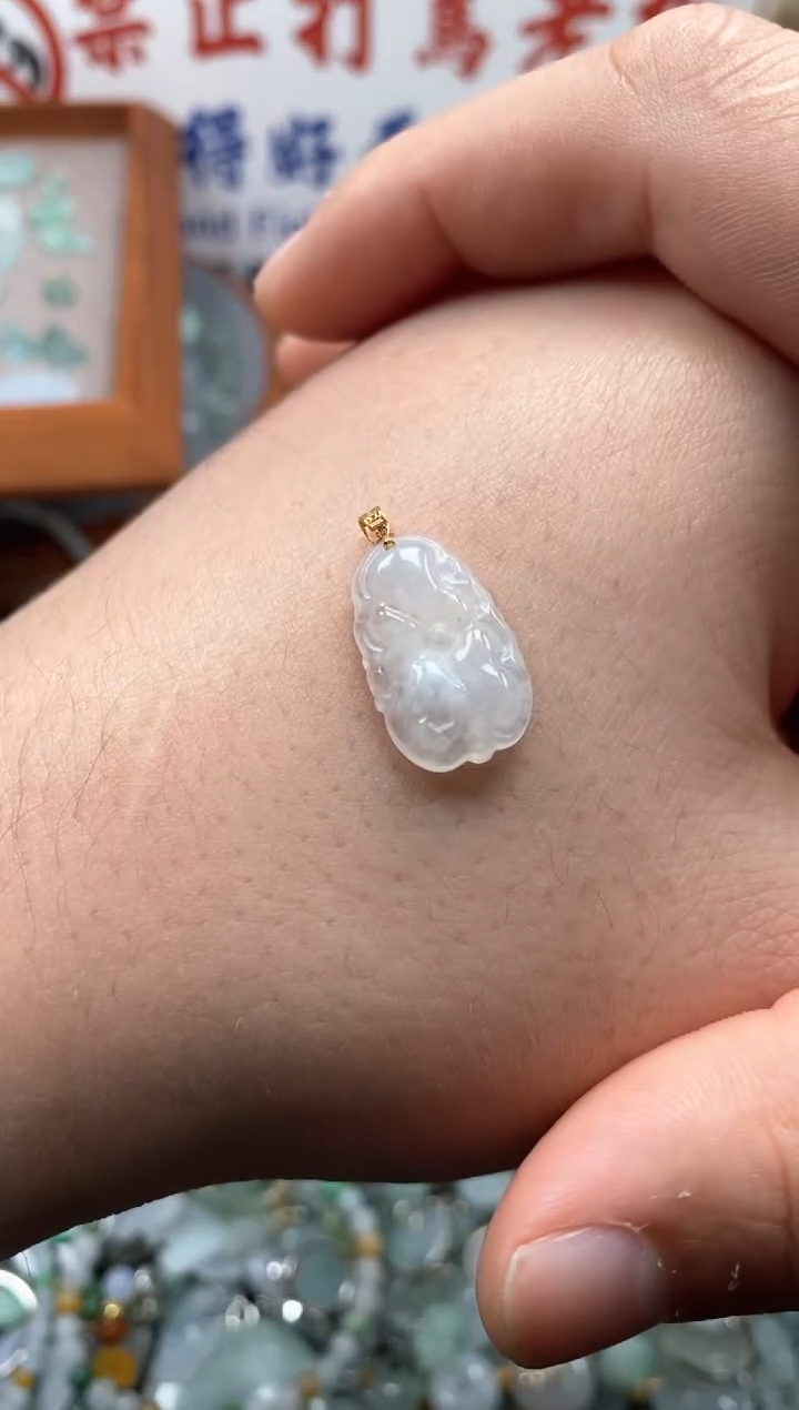 【闪购商品】翡翠颈饰未镶嵌哥哥