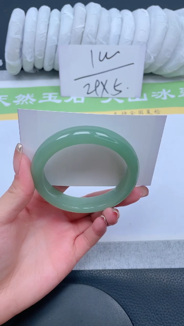【闪购商品】石英质玉手镯未镶嵌A135-59.8