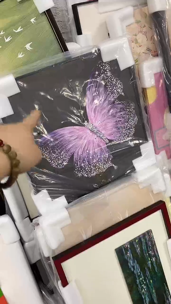 仓库清货，默认瑕疵，完美主义者慎拍。