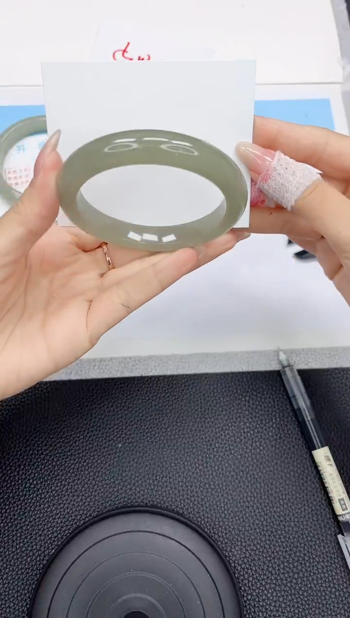 石英质玉手镯未镶嵌326-58.4