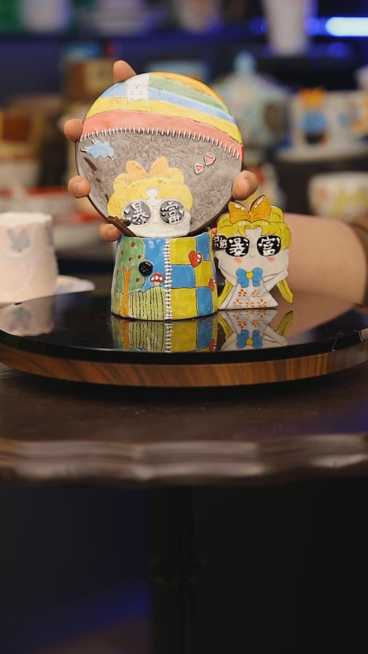 【闪购商品】摆件景德镇釉下彩绘设计师款式陶瓷