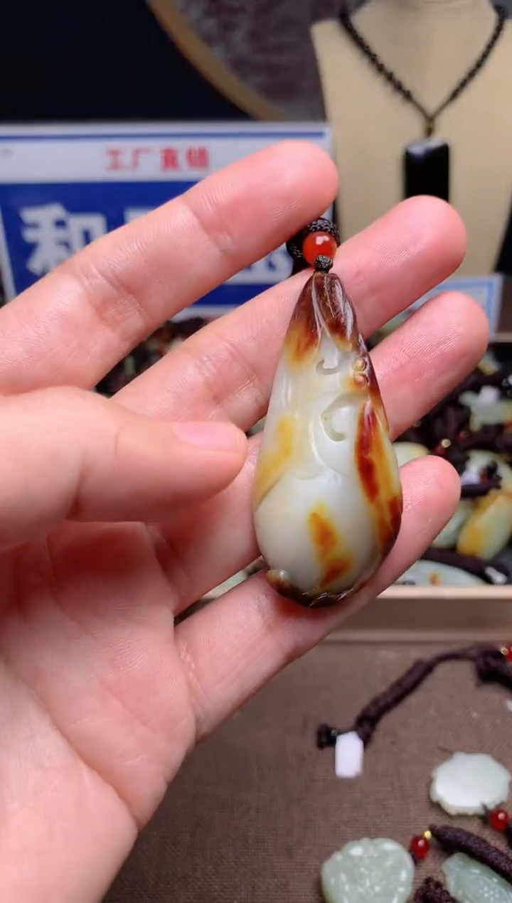 【闪购商品】和田玉颈饰未镶嵌1