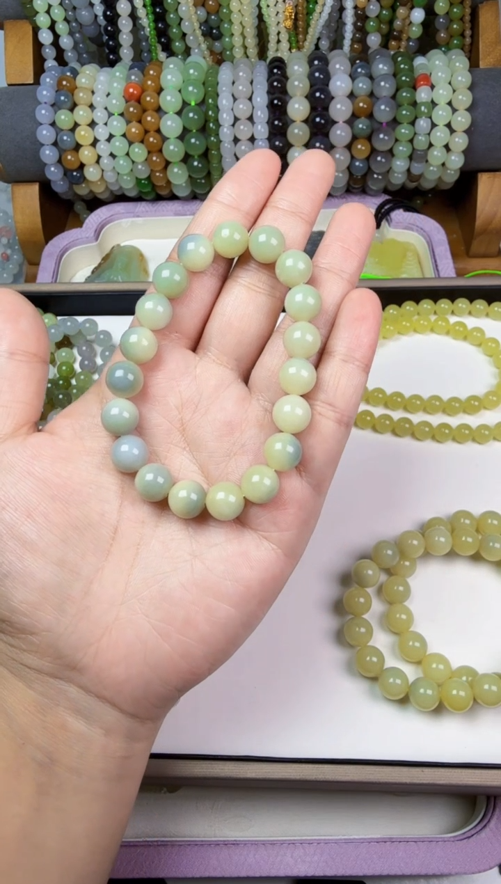 手串未镶嵌和田玉蓝皮黄口手串