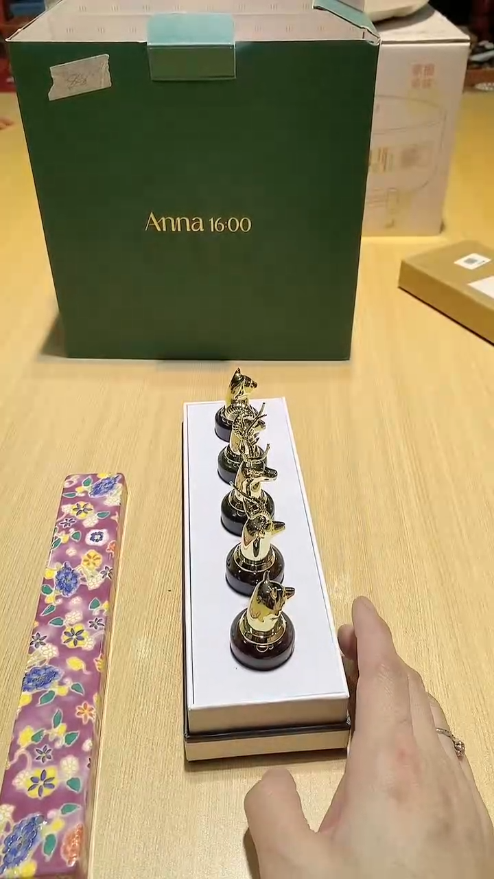 【闪购商品】瓷片大漂亮瓷器，一件不留——狐狸