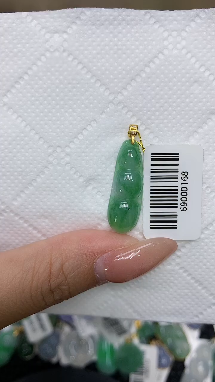 颈饰18K金镶嵌翡翠1111111111
