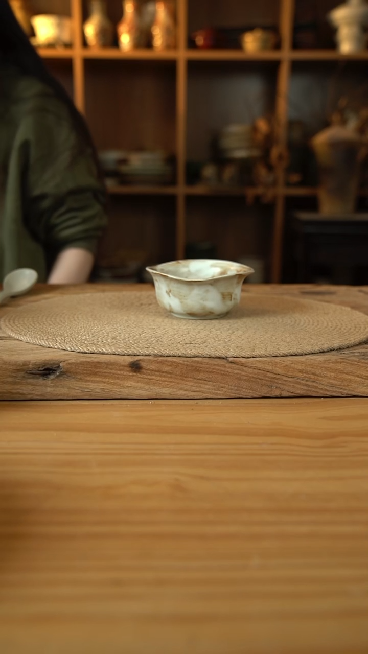 粉影系列的小号宽边帽子碗1个