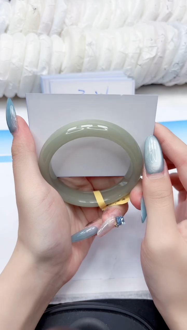 石英质玉手镯未镶嵌232-58