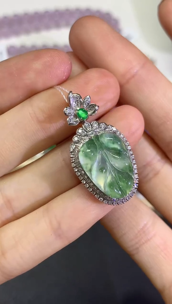 【闪购商品】翡翠颈饰18K金镶嵌团购39