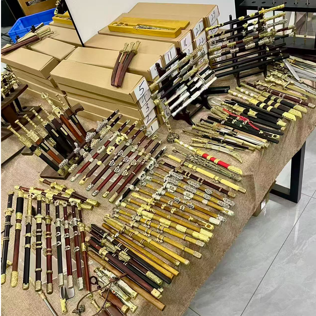 1-100 1:4微兵模型摆件现拆-下单默认直播间带拆-拆开不退换