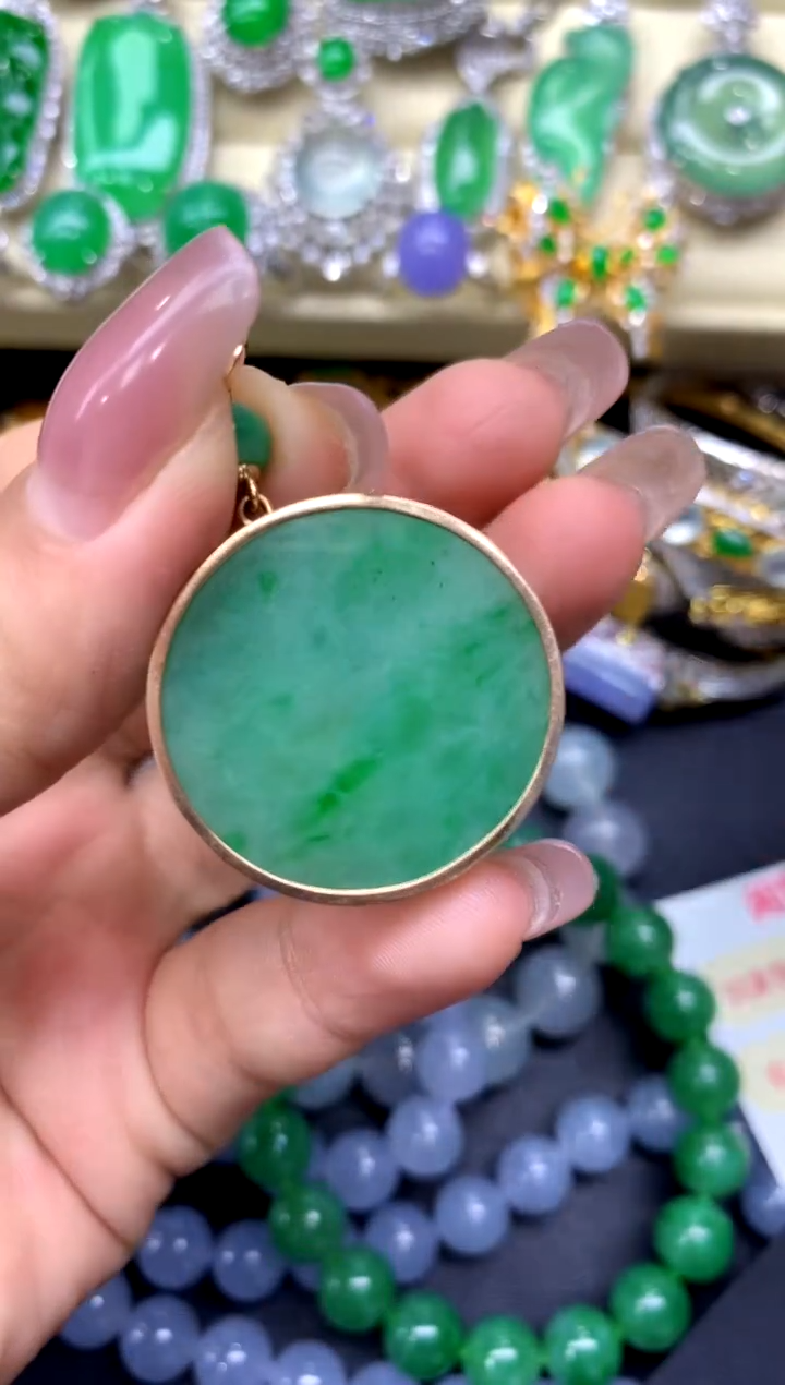 颈饰18K金镶嵌翡翠157-中国好珍宝