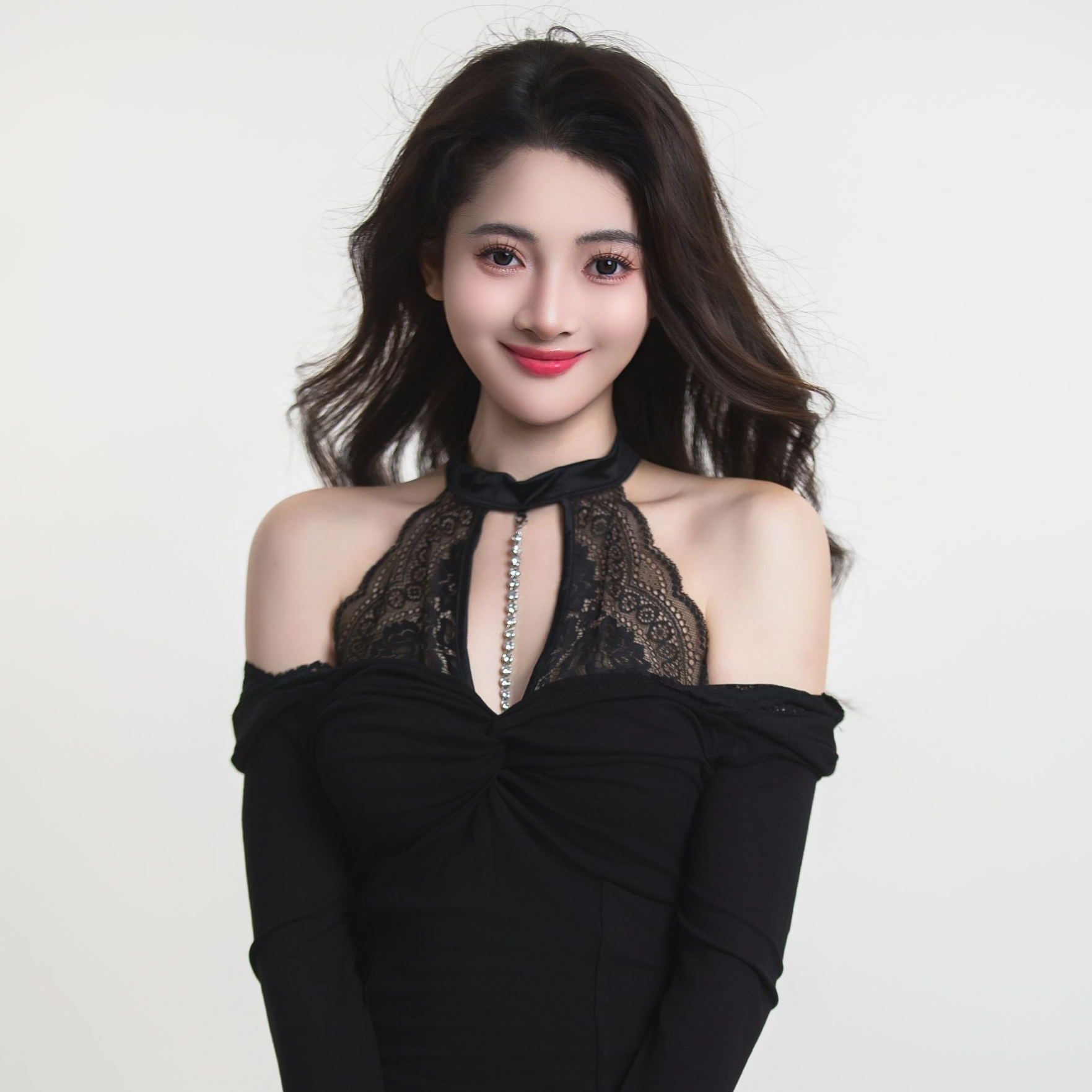 桃小夭黑天鹅之吻-水钻吊坠挂脖蕾丝轻熟纯欲聚拢软钢圈内衣套装