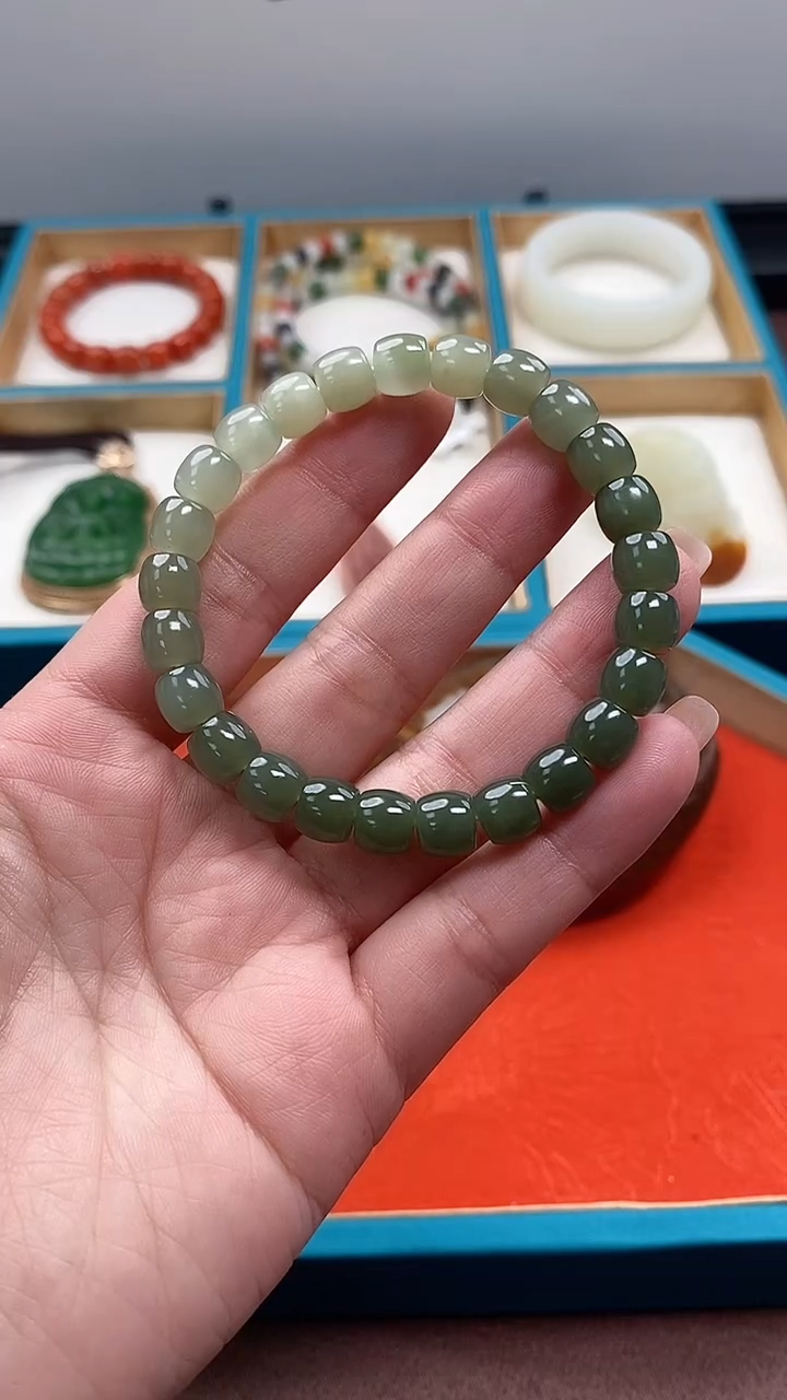 【闪购商品】和田玉手链未镶嵌渐边手串