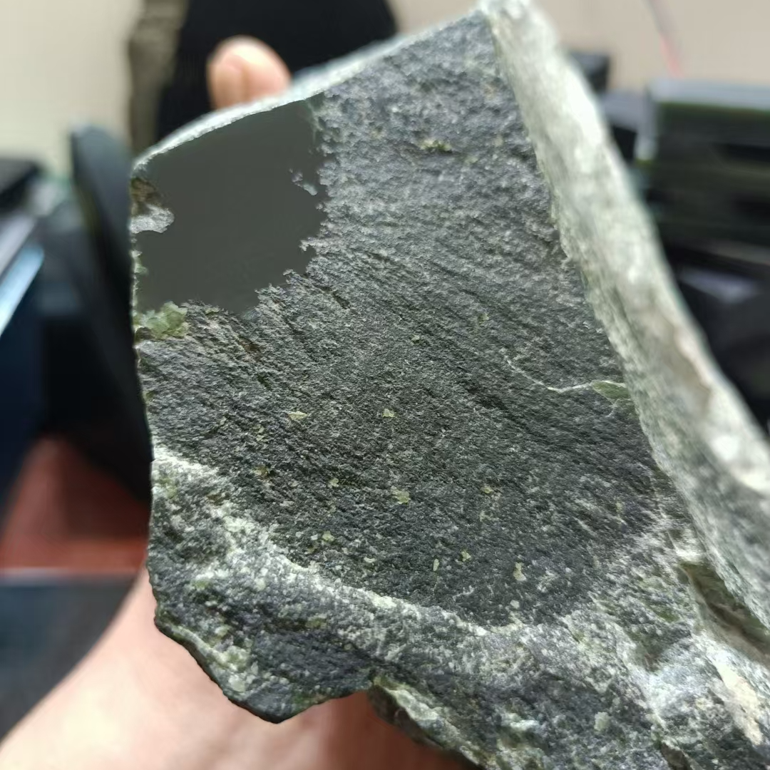 古玉轩和田且末山料盆景石