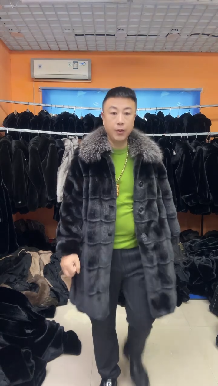 黑咖   120斤   女款