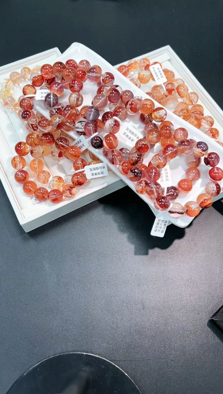 【闪购商品】水晶手串未镶嵌4r多样性发其一