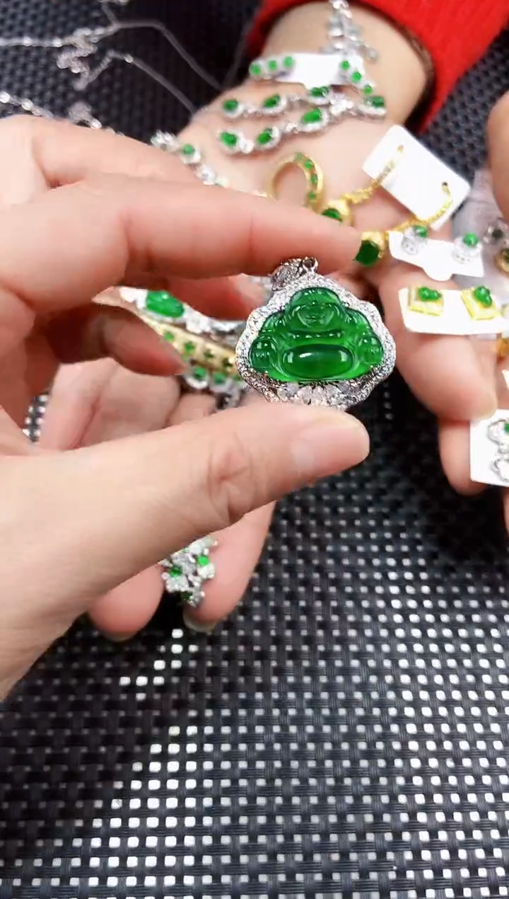 【闪购商品】翡翠吊坠(不含链)未镶嵌111111111