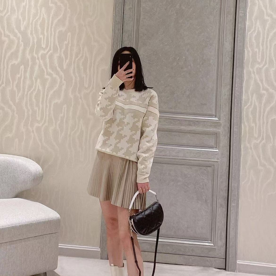 全新未使用 DIOR/迪奥 黄白 闪亮针织衫/36