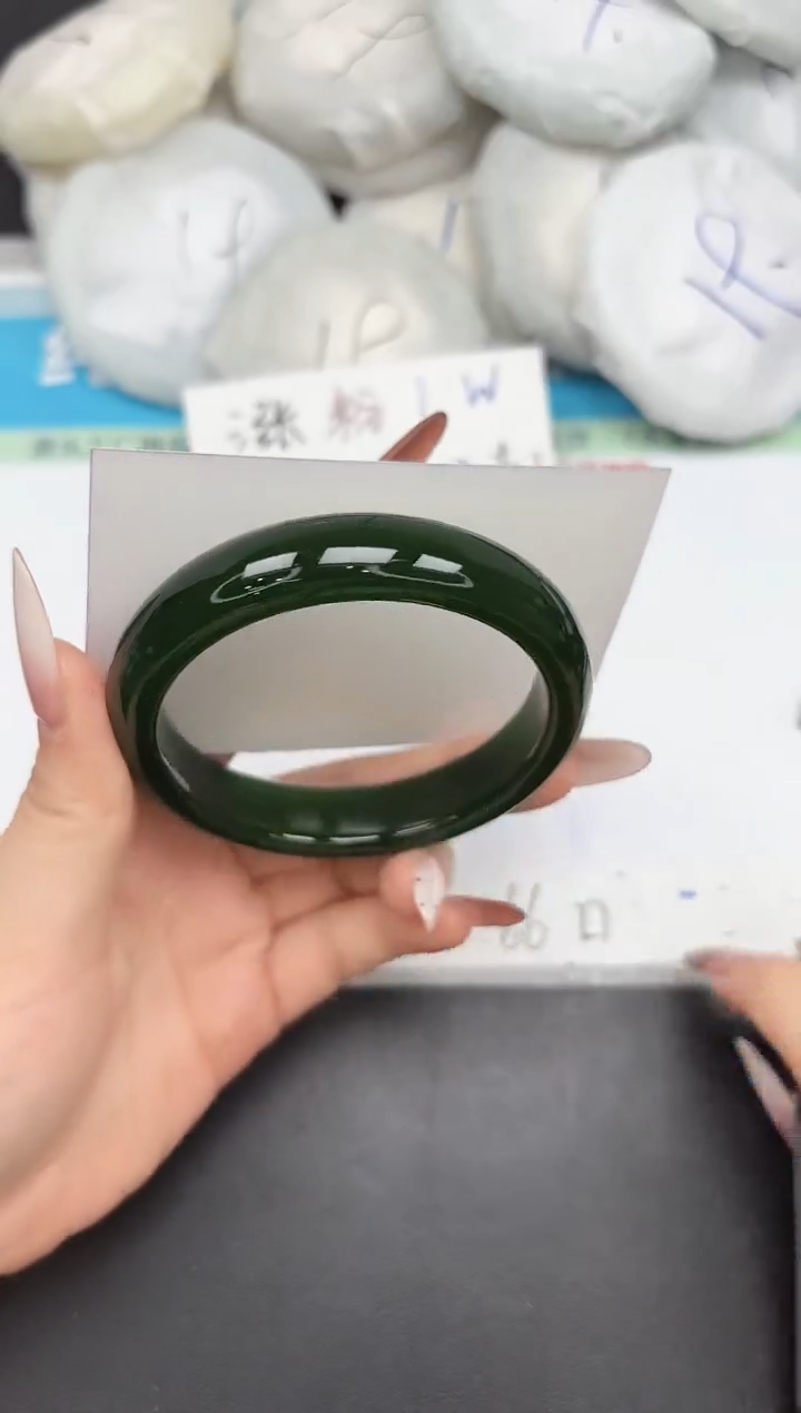 未镶嵌手镯石英质玉A337/62.3