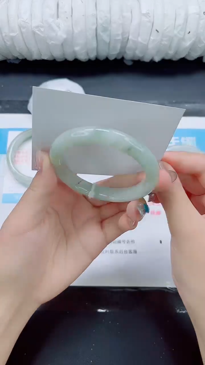 石英质玉手镯未镶嵌026-59