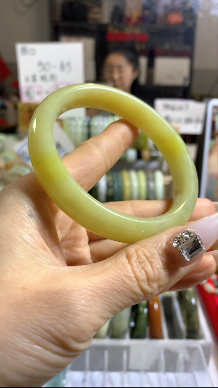 未镶嵌岫玉手镯24 62+