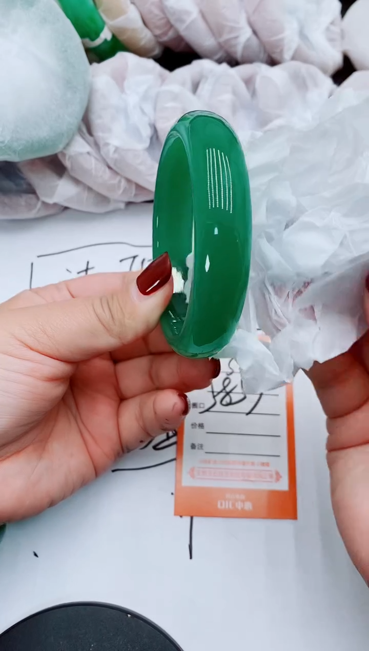 【闪购商品】石英质玉手镯未镶嵌S256-57-58