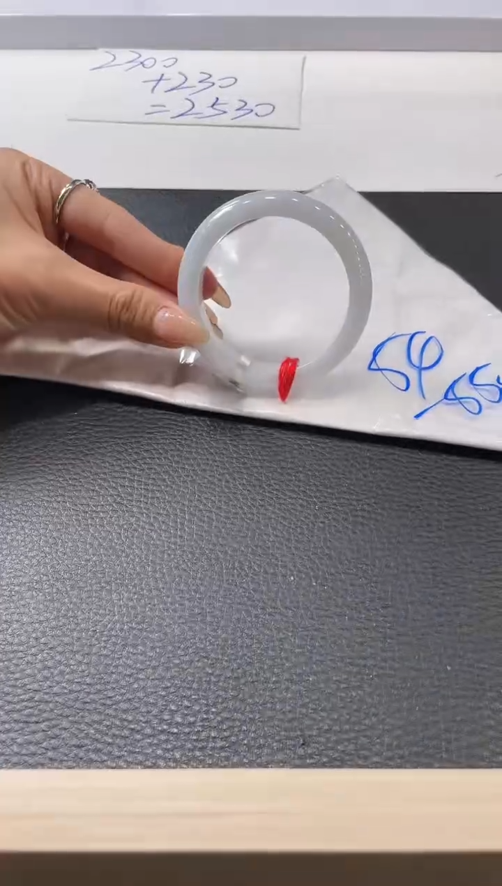 【闪购商品】翡翠手镯未镶嵌手镯