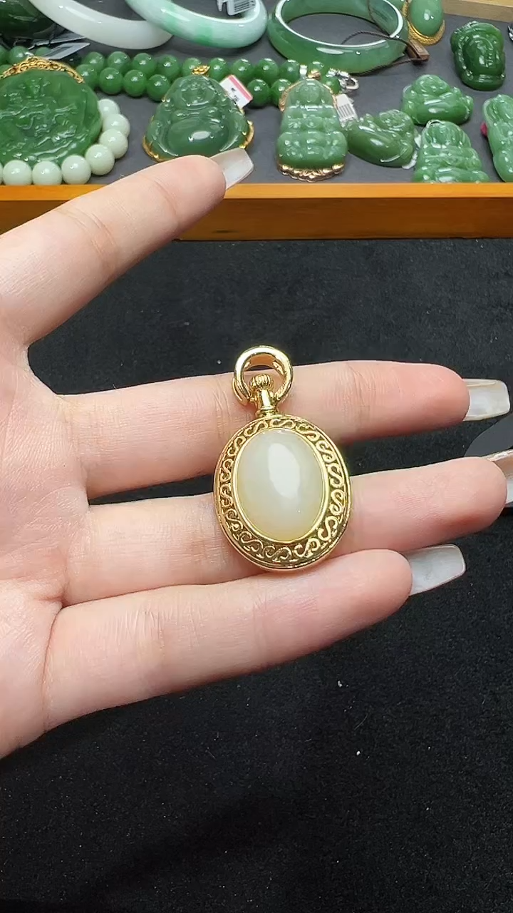 【闪购商品】和田玉吊坠(赠链)未镶嵌14