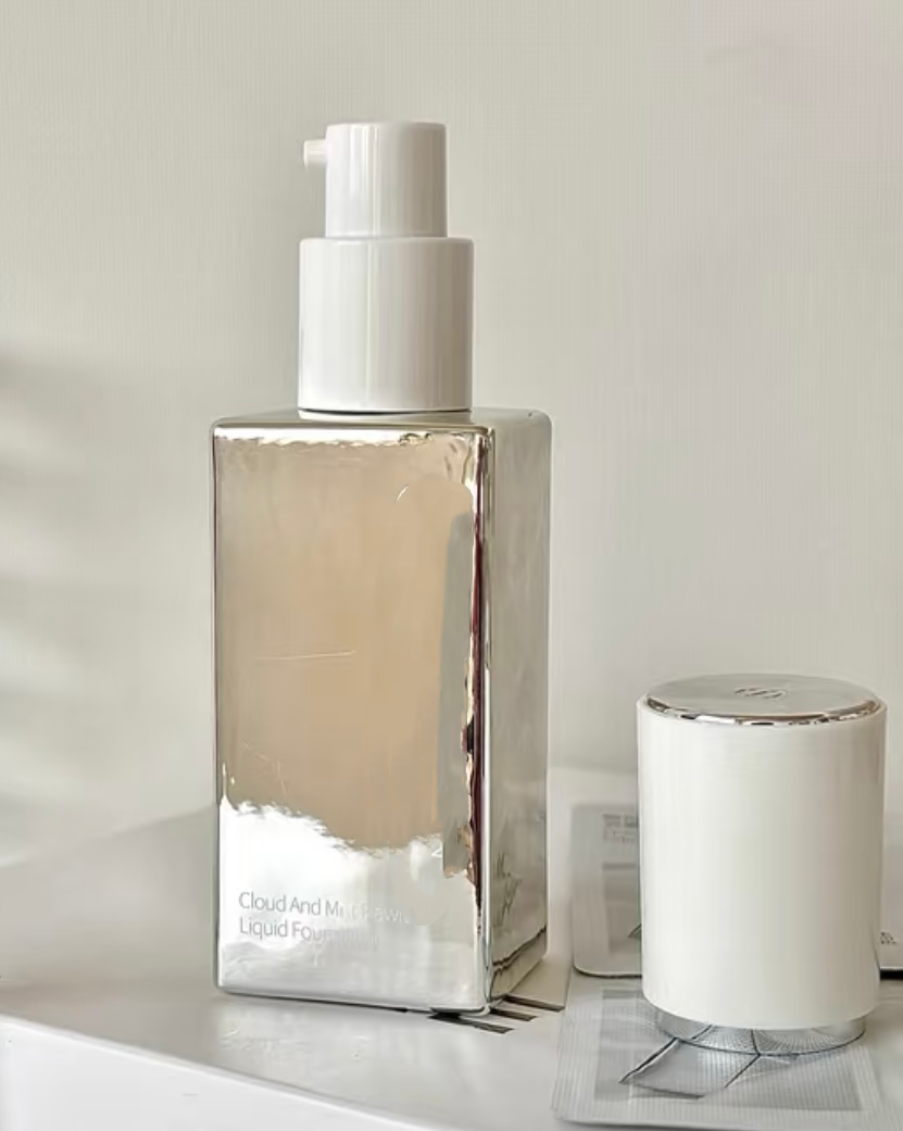 橡皮擦云雾无暇粉底液30g