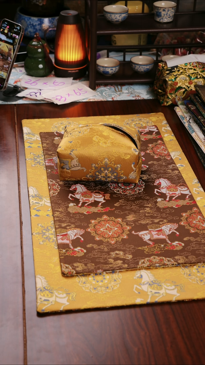 【小马宝相花黄纸巾套长16宽10高7】